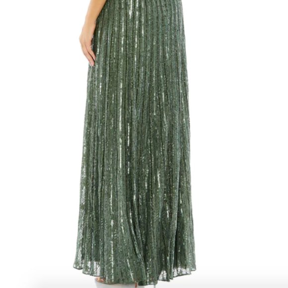 MAC DUGGAL 93570 SEQUNIED SLEEVELESS PLUNGE V-NECK FOREST GREEN sz 12 - Picture 6 of 6